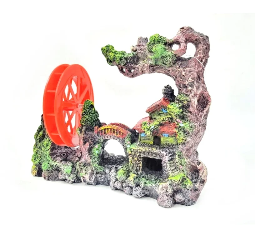 Casa Arbol Con Puente Y Rueda